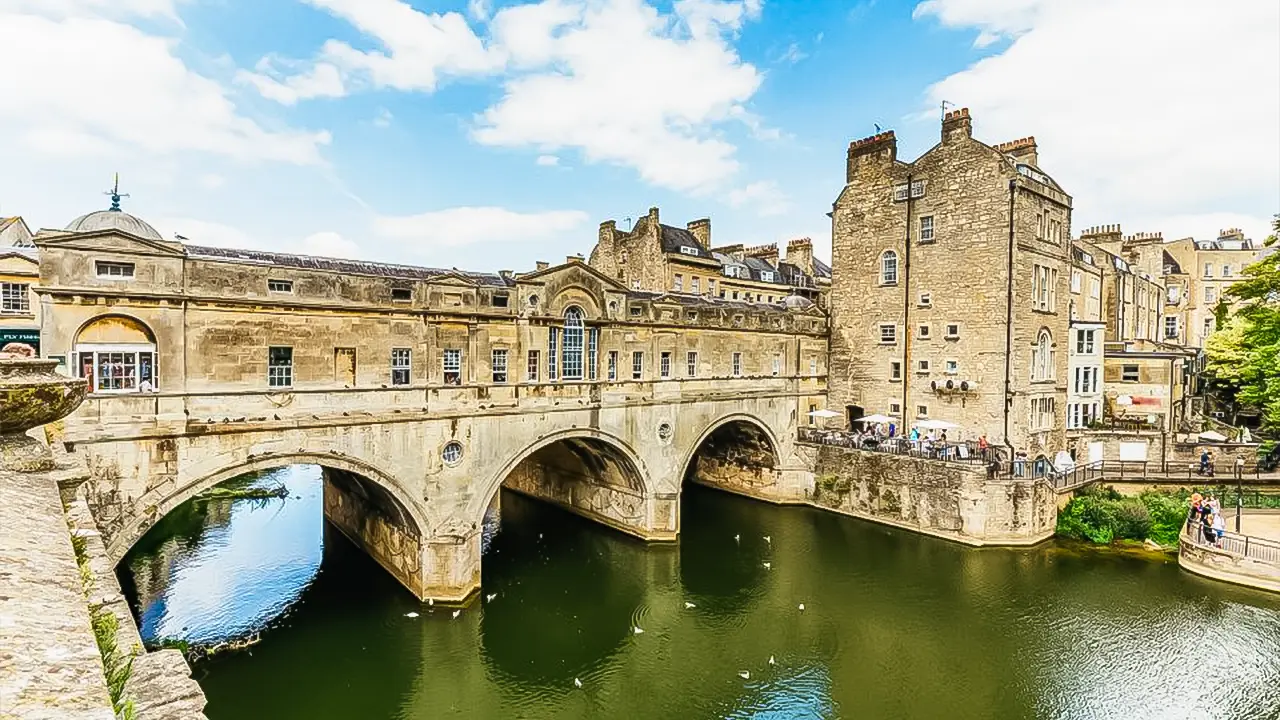 Windsor Castle, Bath and Stonehenge Tour