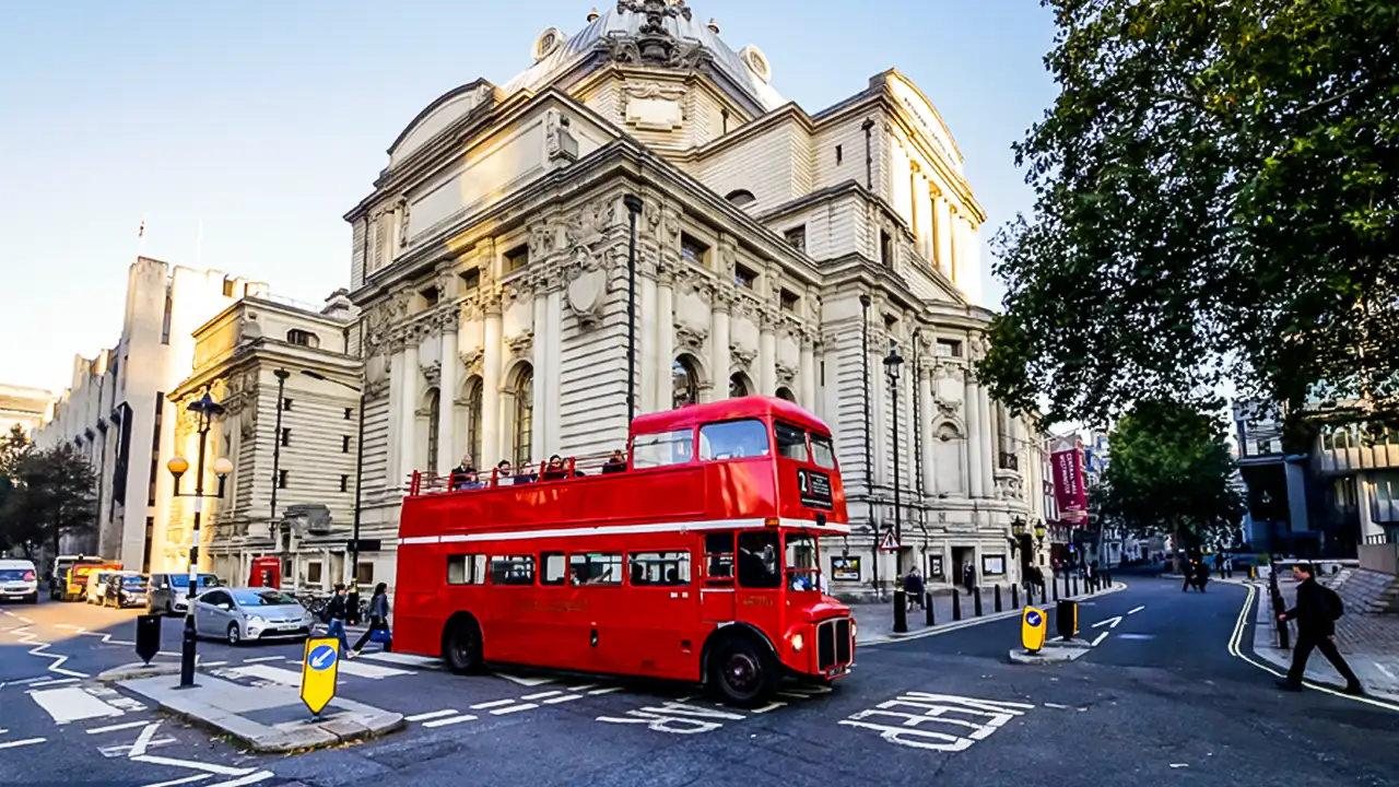 Vintage London Bus Tour