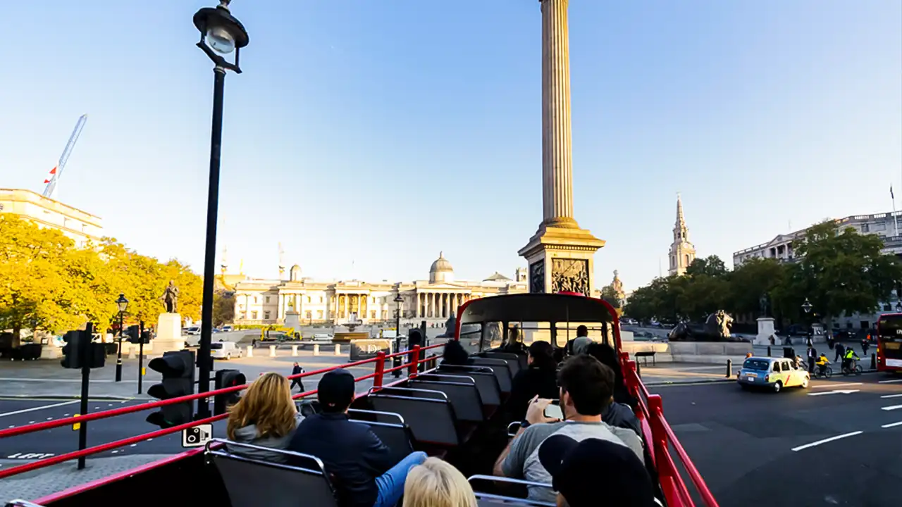 Vintage London Bus Tour