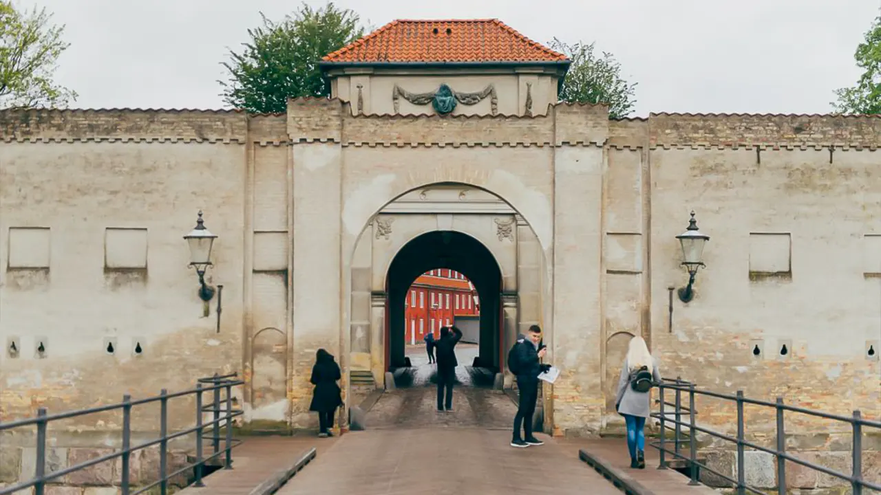 Small Group Walking Tour