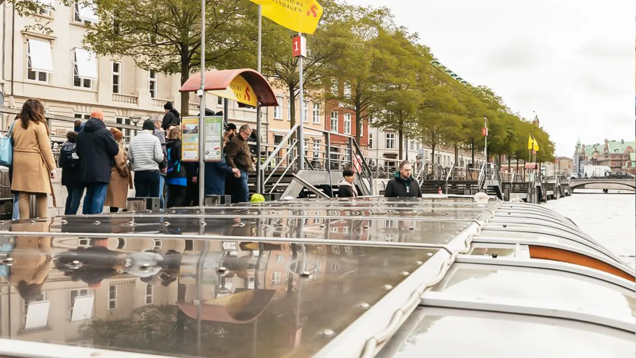 Canal Cruise from Nyhavn