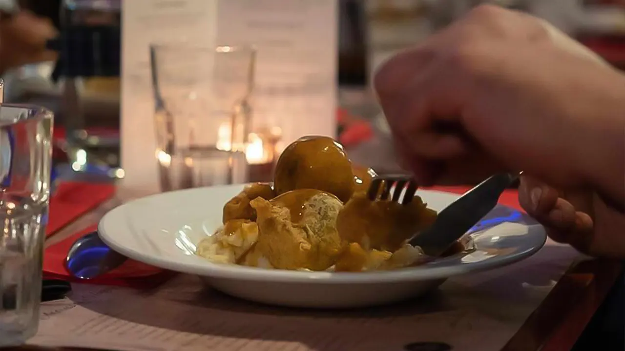 Scottish Dinner and Folk Music