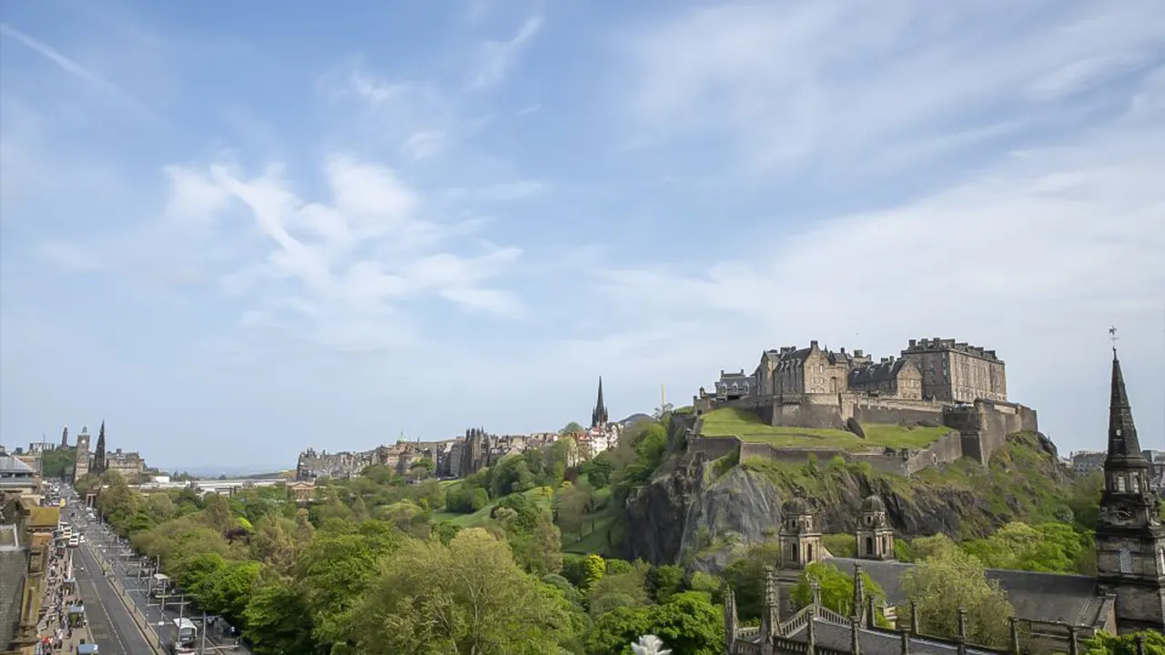 Edinburgh Castle and walking tour