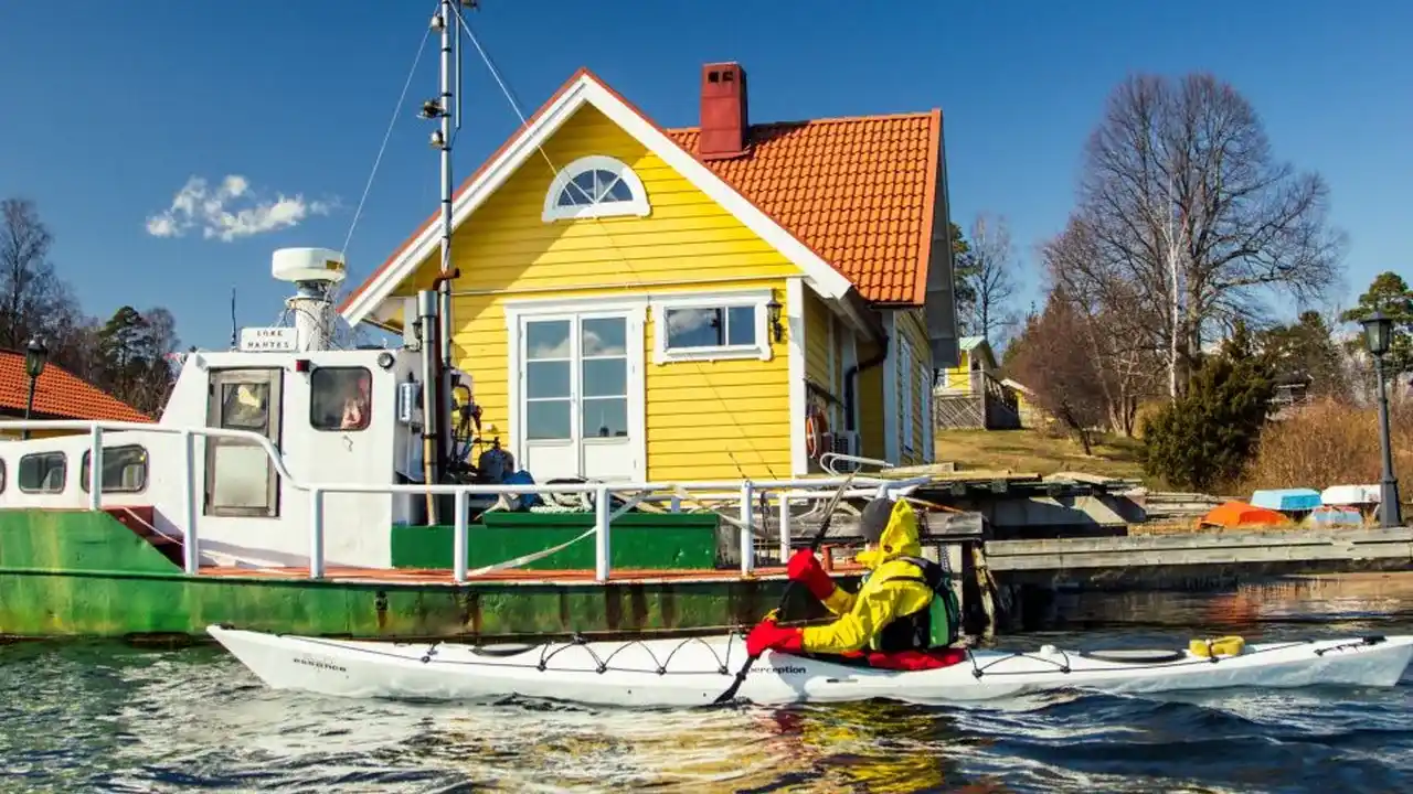 Kayak, Vika and sauna