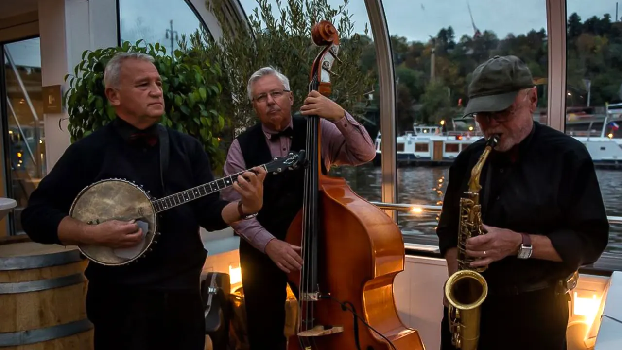 Sightseeing Dinner Cruise on Open-Top Glass Boat