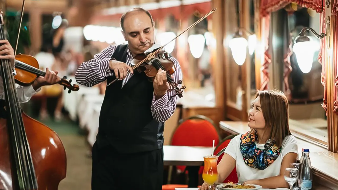 Dinner Cruise with Live Music and Folk Dance Show