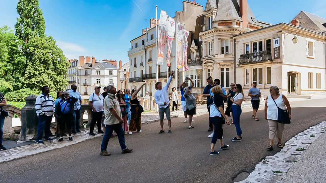 Loire Valley Castles Day Trip