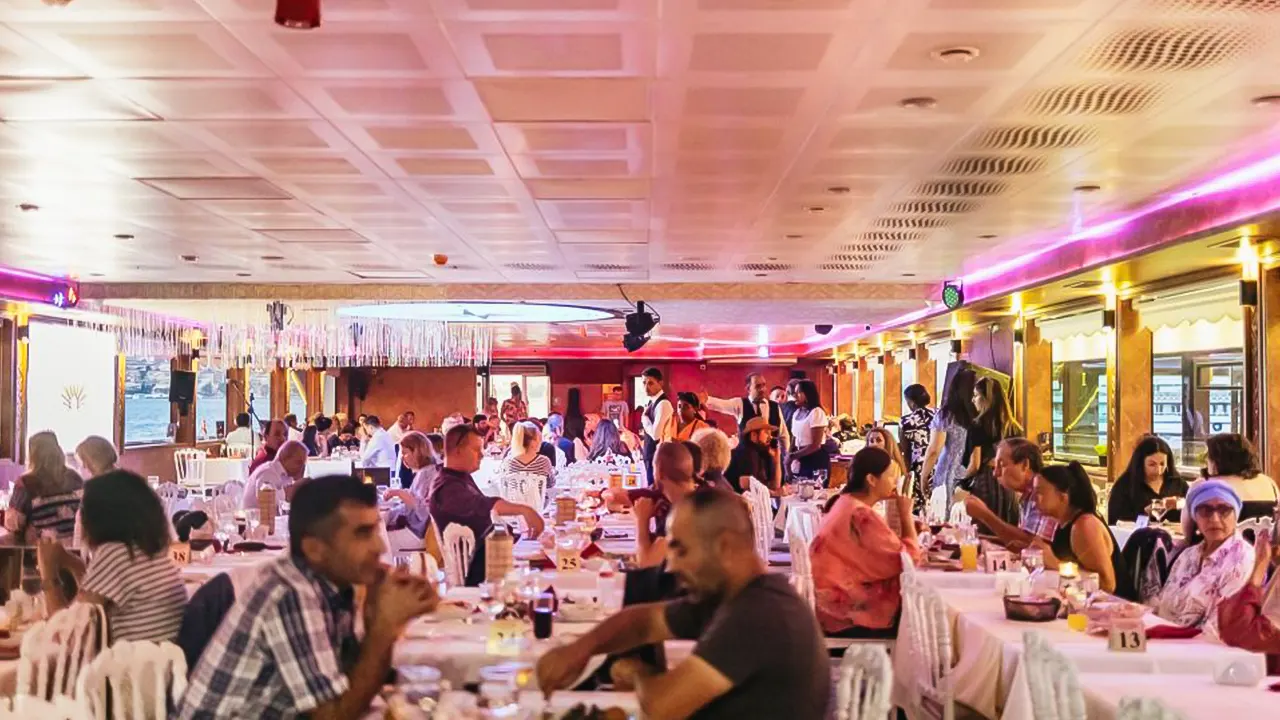 A cruise and dinner on the Bosphorus