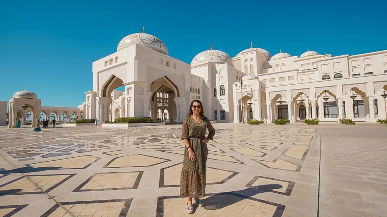 The Great Mosque and the royal palace for lunch