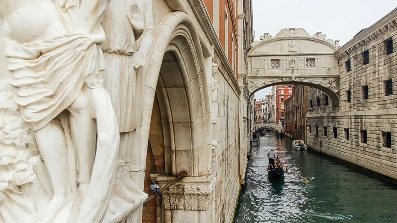 Doge's Palace secret guided tour routes