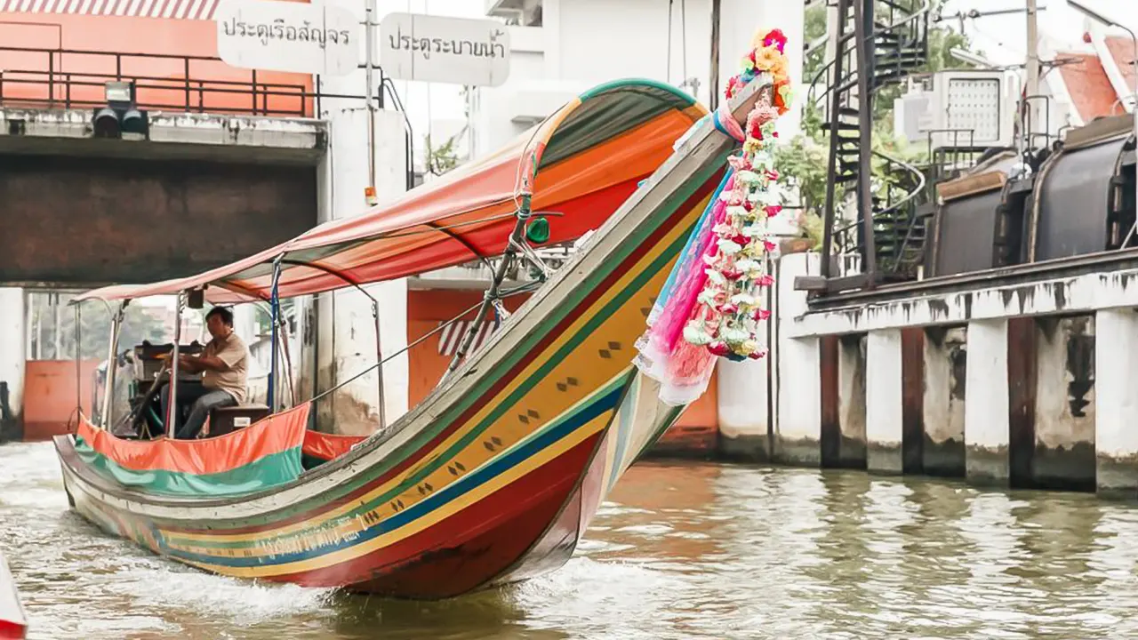 Canal Tour by Teak Boat