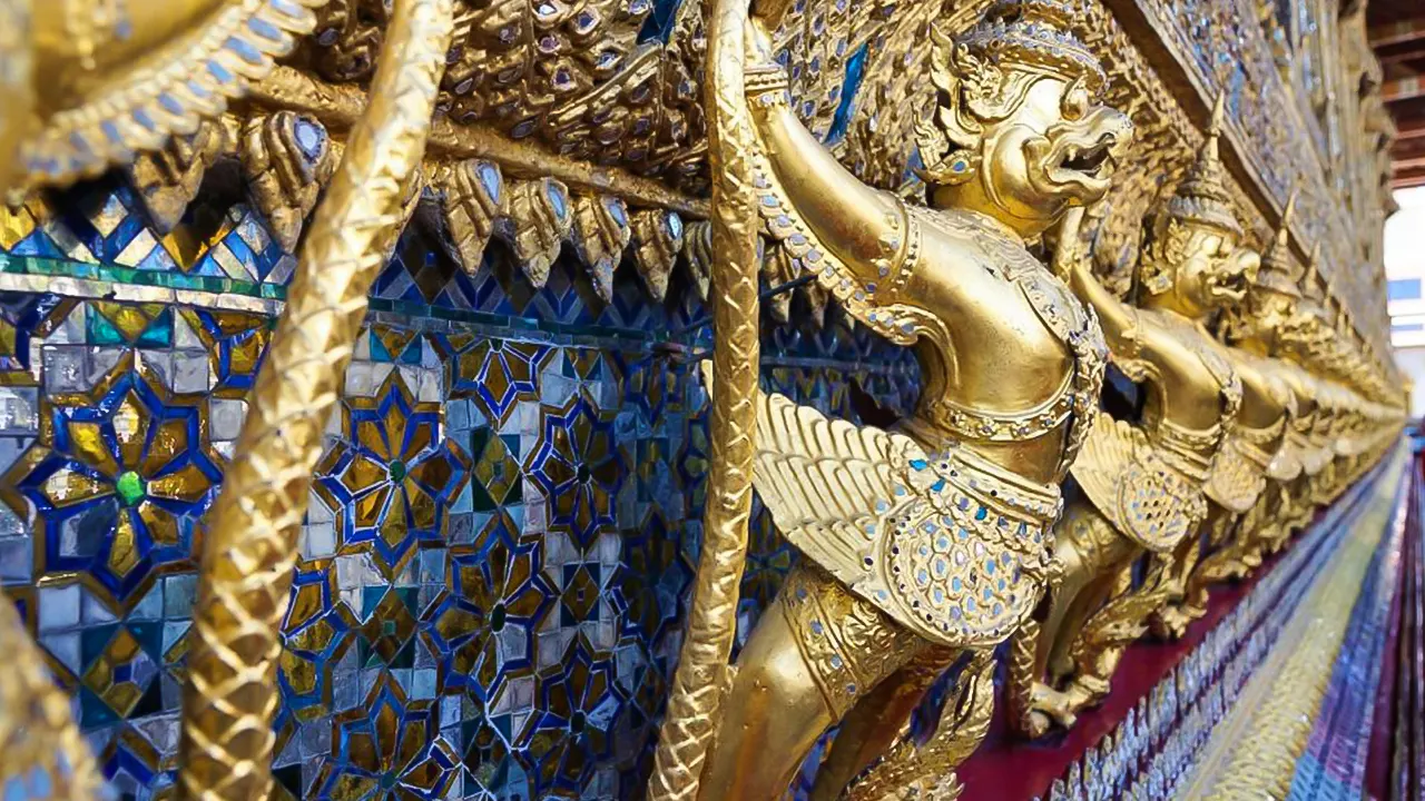 Temple and Grand Palace Private Tour