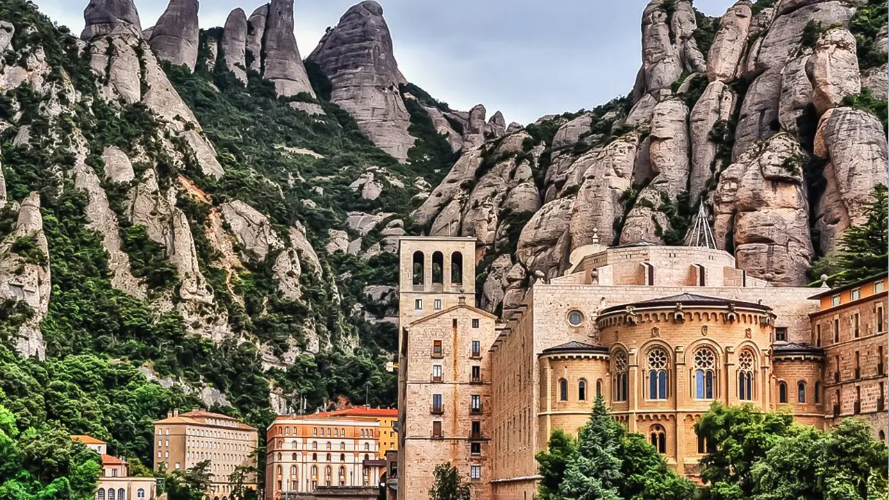 Montserrat Tour