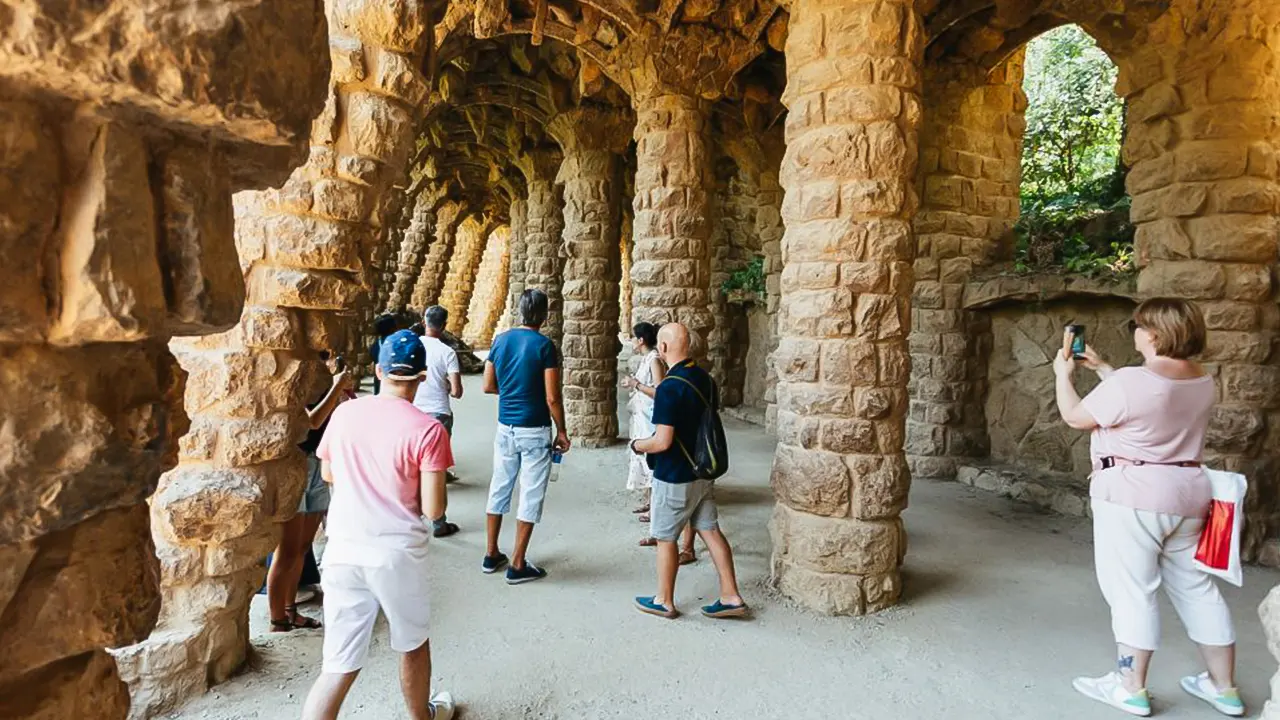 Park Güell Skip-the-Line Ticket and Guided Tour