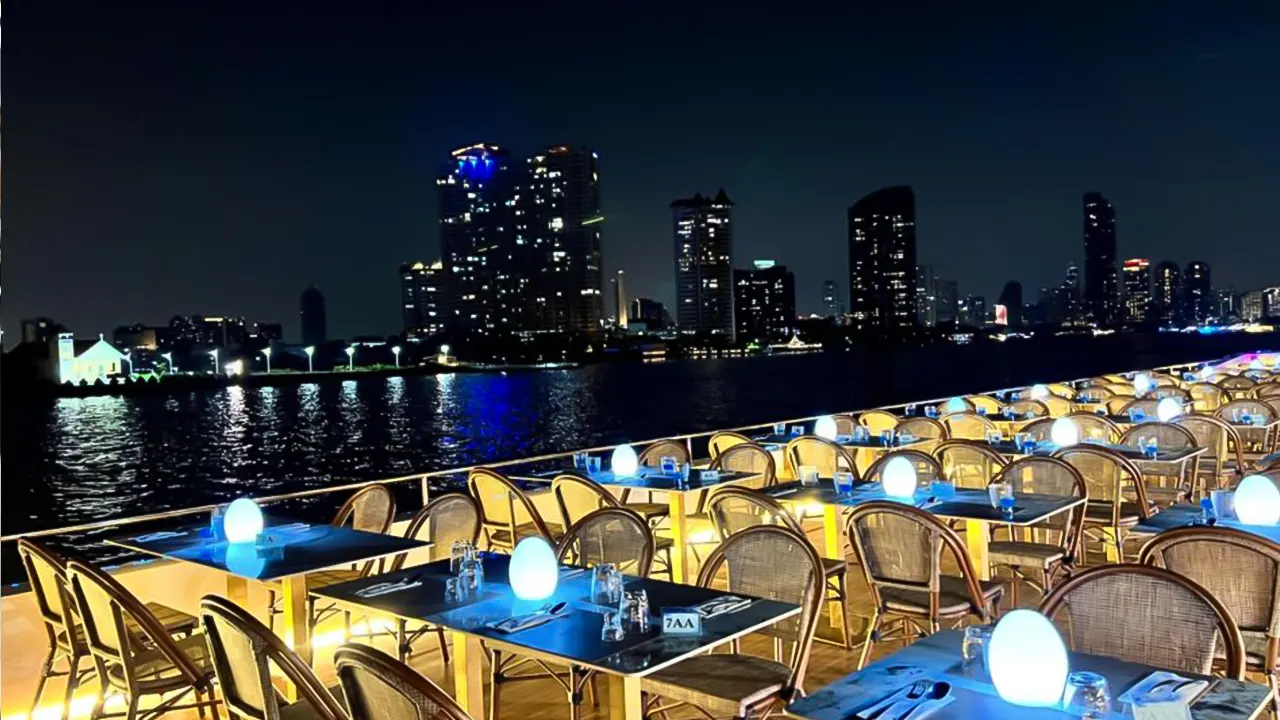 Royal Galaxy Chao Phraya River Dinner Cruise